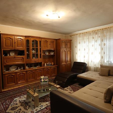 Apartament Dragos Voda Орадеа Екстериор снимка